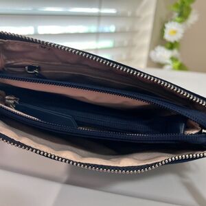 New JuJuBe 3-Piece Pouch Set Diaper Bag Organizing Pouches Crossbody Strap Nav